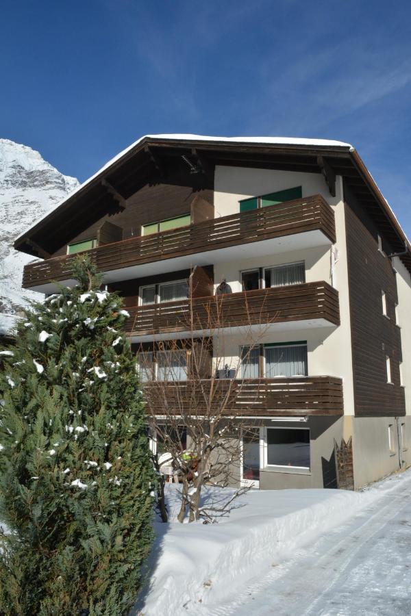 Ferienwohnung Haus Valaisia - Randa Bei Zermatt Exterior foto